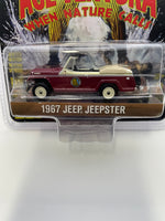 Greenlight 1/64 Hollywood  Ace Ventura 1967 Jeep Jeepster Red