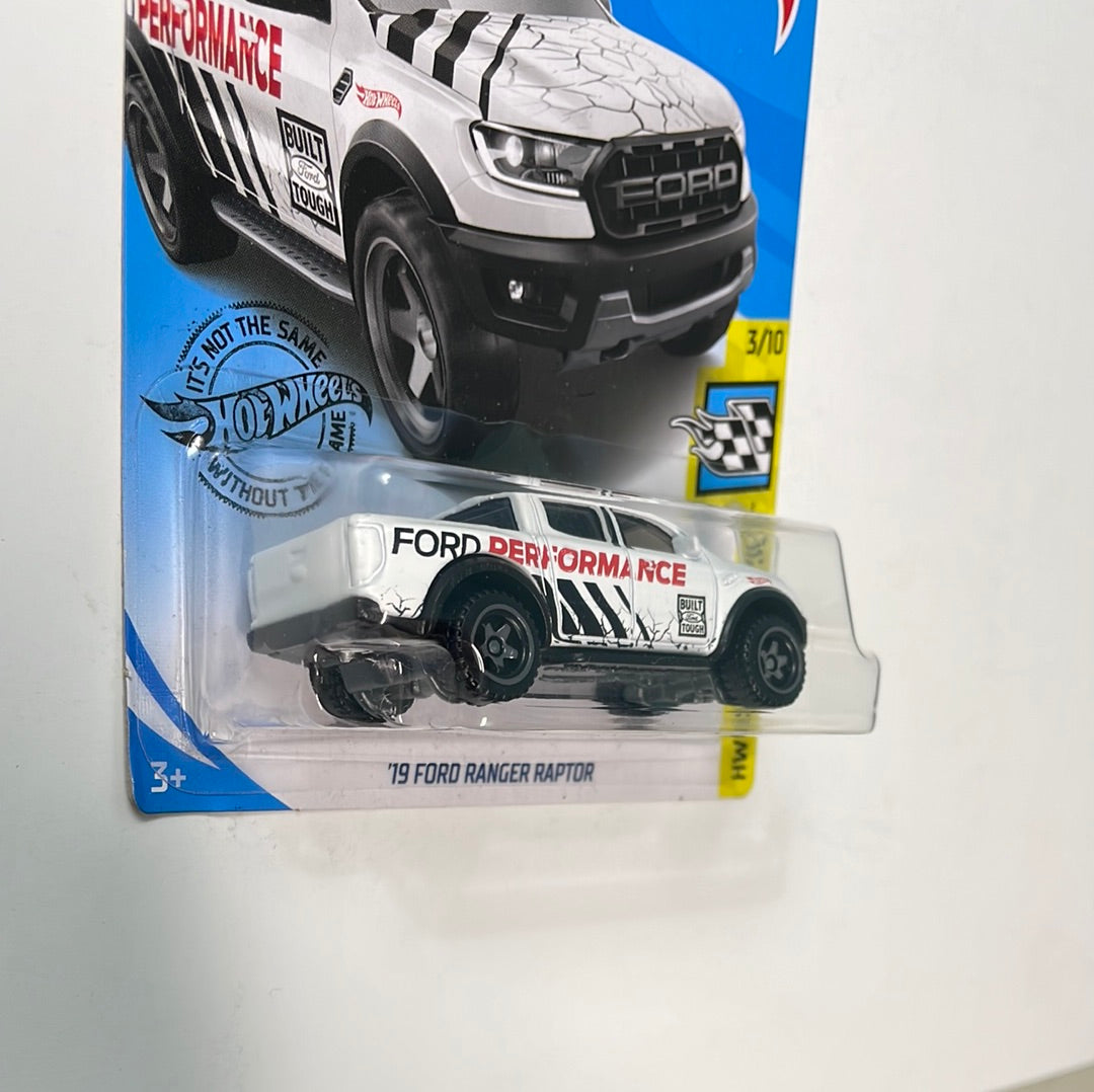 Hot Wheels 1/64 ‘19 Ford Ranger Raptor White