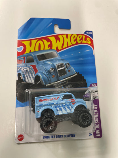 Hot Wheels 1/64 Monster Dairy Delivery Blue