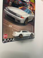 Hot Wheels 1/64 Boulevard Mix V Nissan Skyline GT-R (BNR32) White