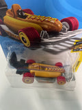 Hot Wheels 1/64 Treasure Hunt Street Wiener Brown - Damaged Card