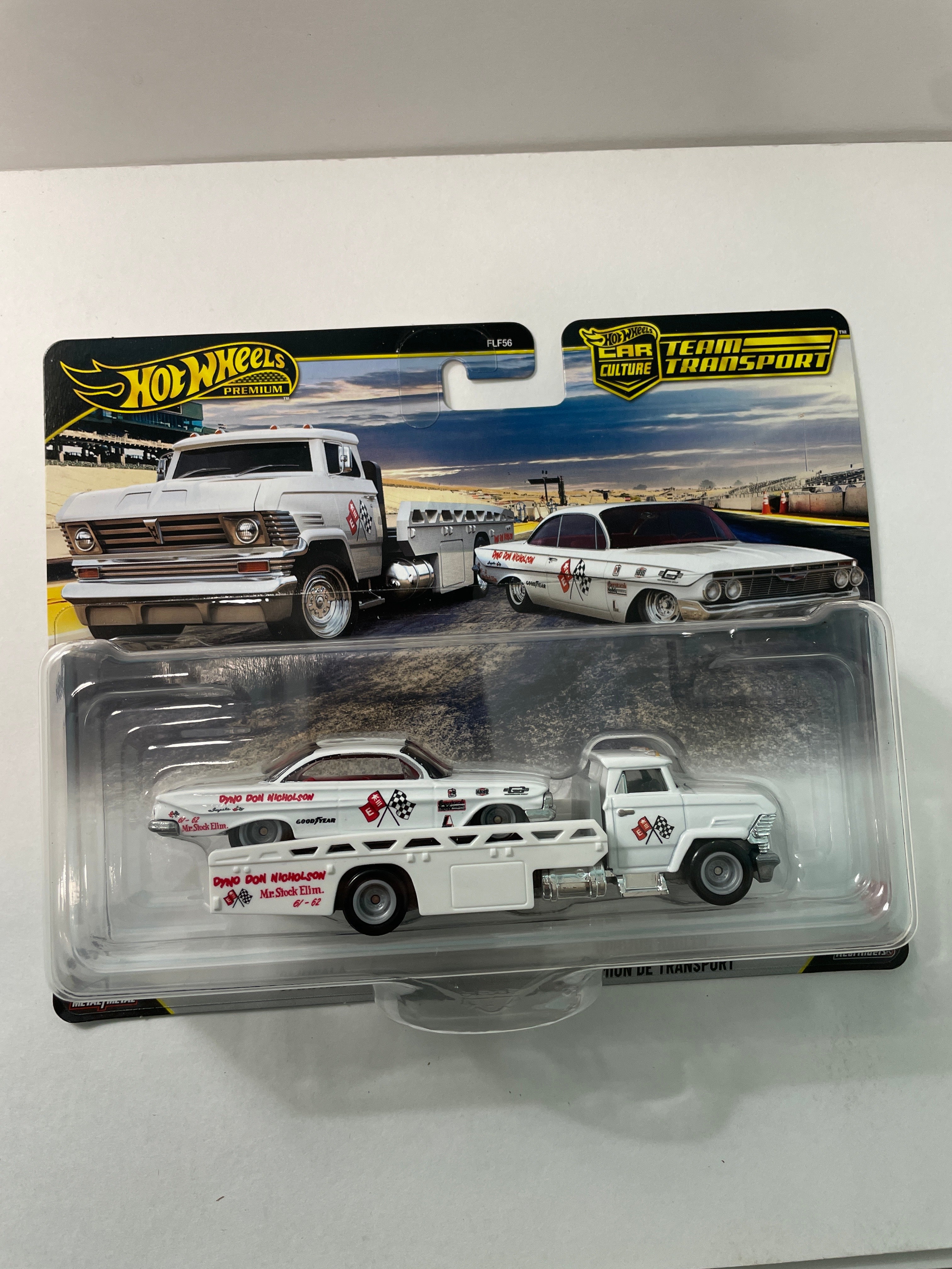 Hot Wheels 1/64 Car Culture Team Transport '61 Impala & Horizon