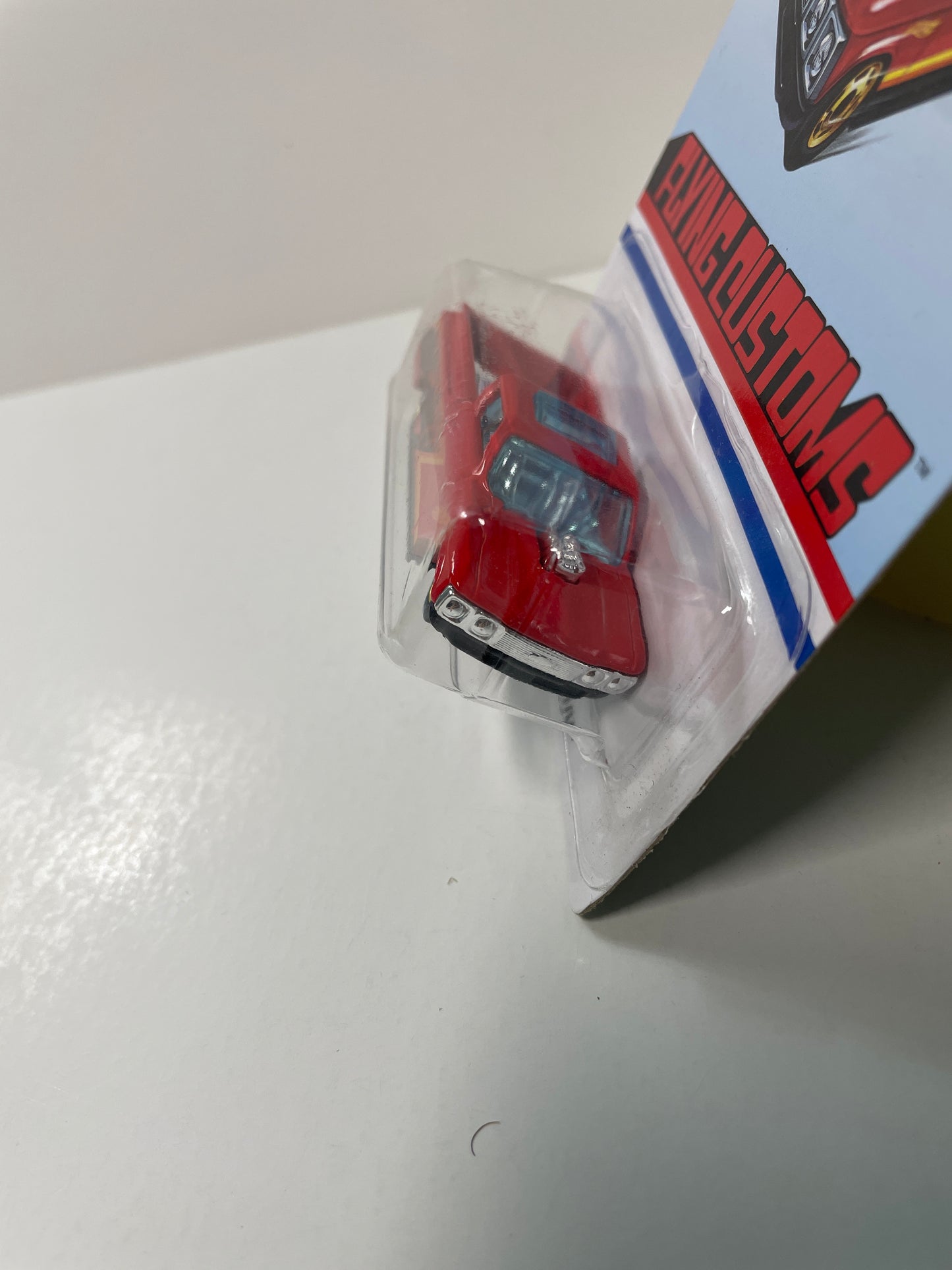 Hot Wheels 1/64 Flying Customs ‘72 Chevy Luv Red - Damaged Box