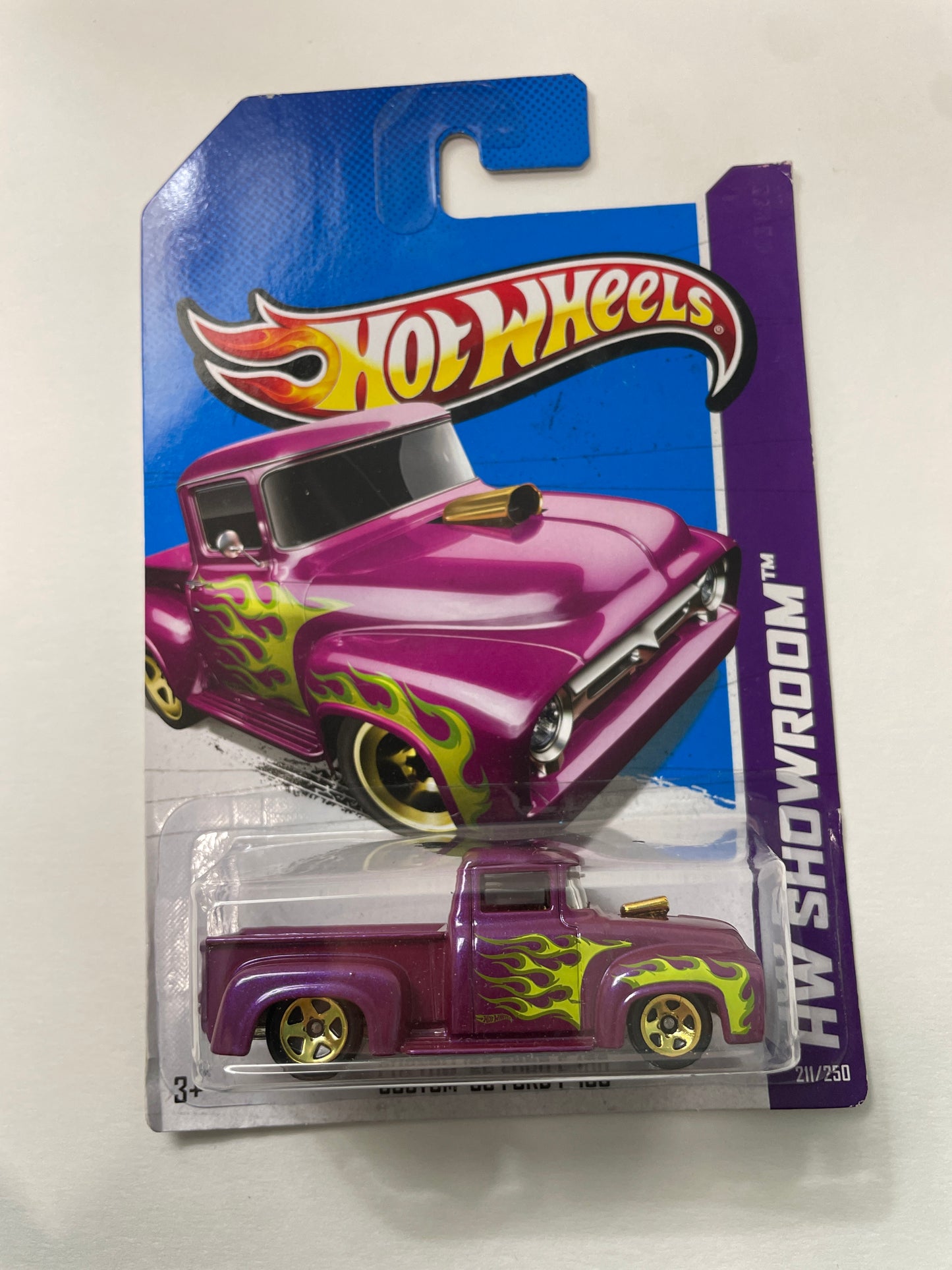 Hot Wheels 1/64 Custom ‘56 Ford F-100 Pink - Damaged Box