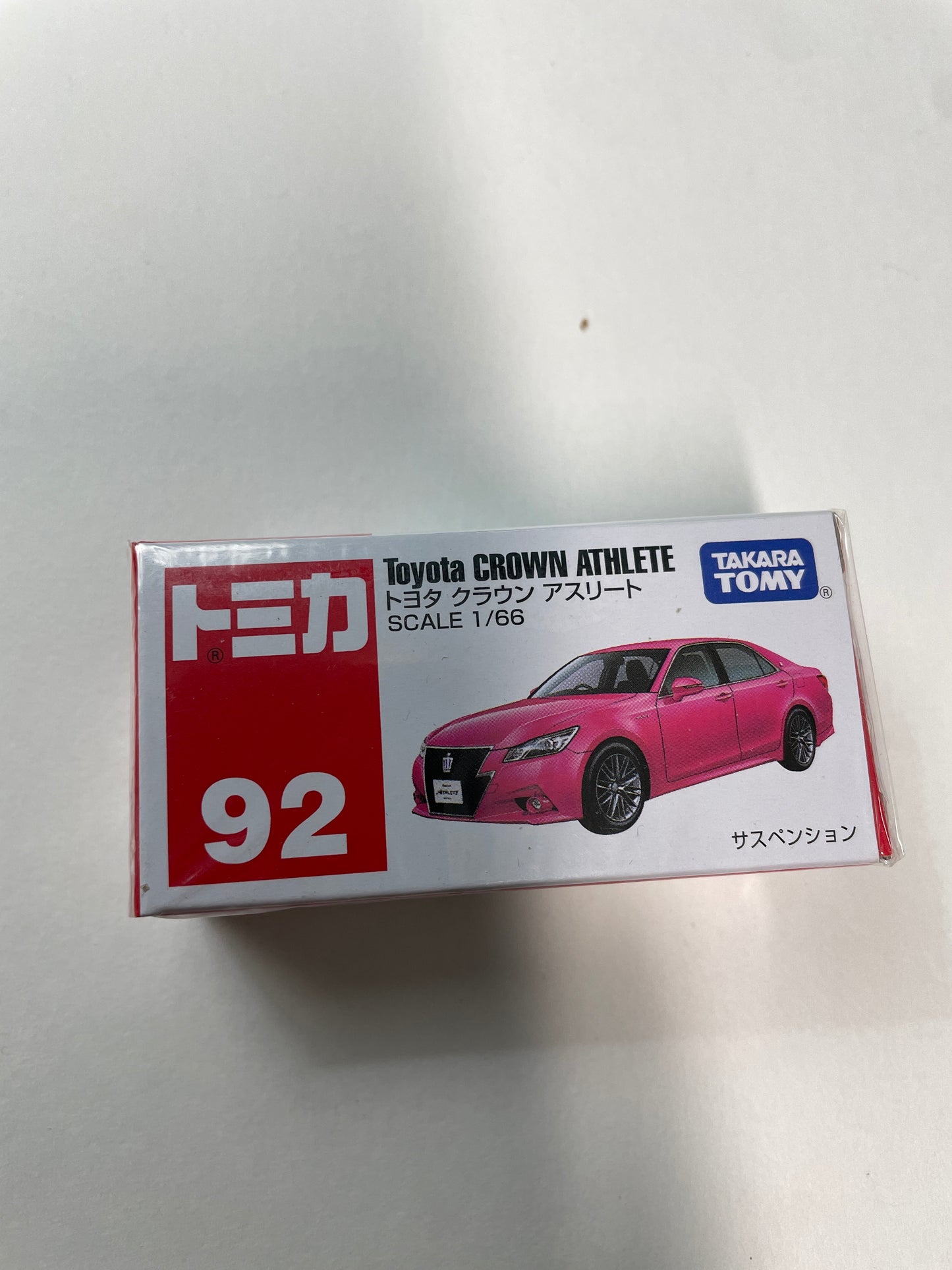 Tomica 1/66 Toyota Crown Athlete #92 Pink - 46734