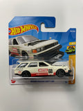 Hot Wheels 1/64 Nissan Maxima Drift Car Short Card Beige