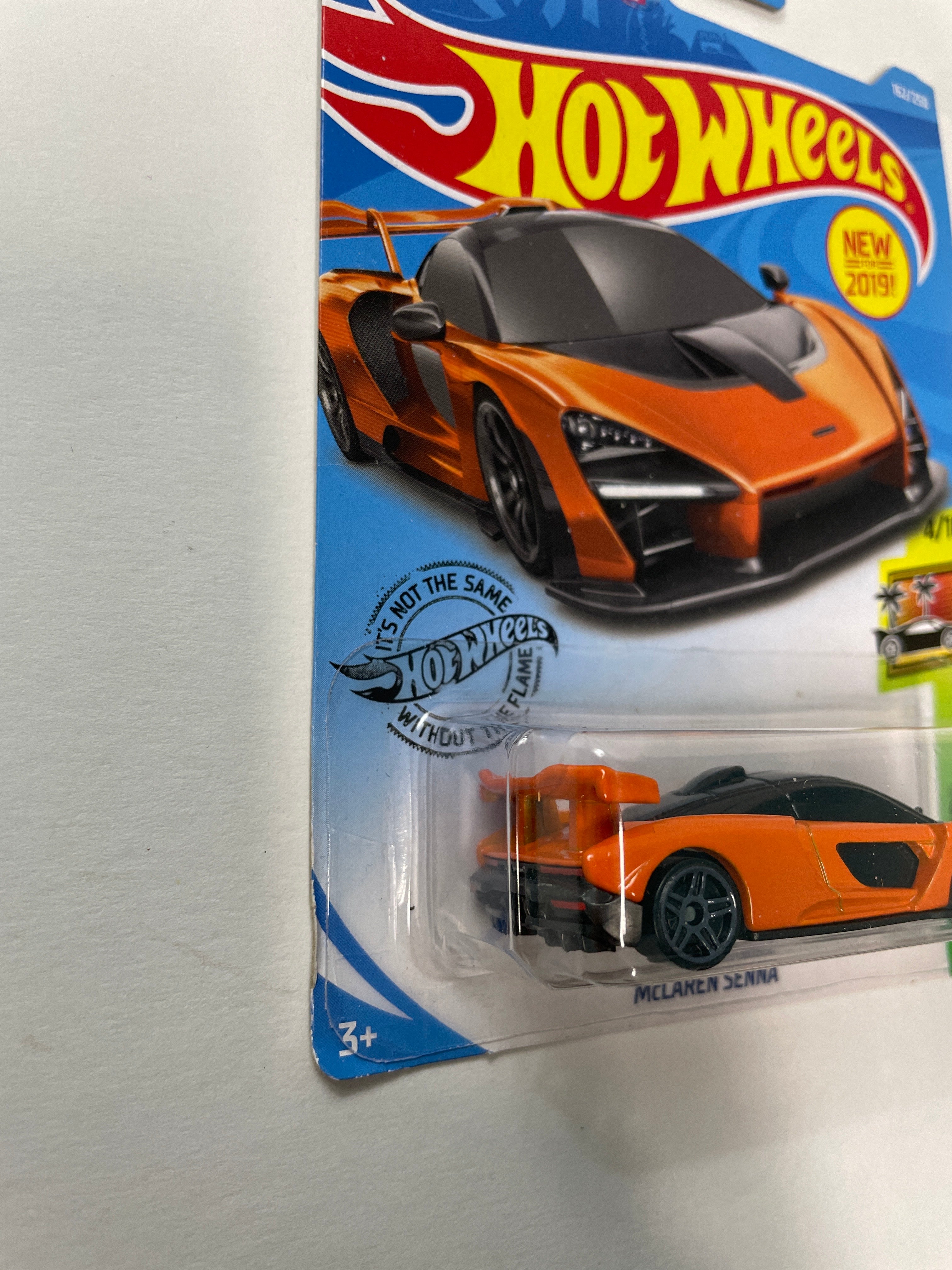 Hot Wheels 1/64 Forza Horizon 4 Mclaren Senna Orange - Damaged Box