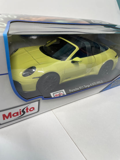 Maisto 1/18 Porsche 911 Targa 4 GTS (992.2) yellow