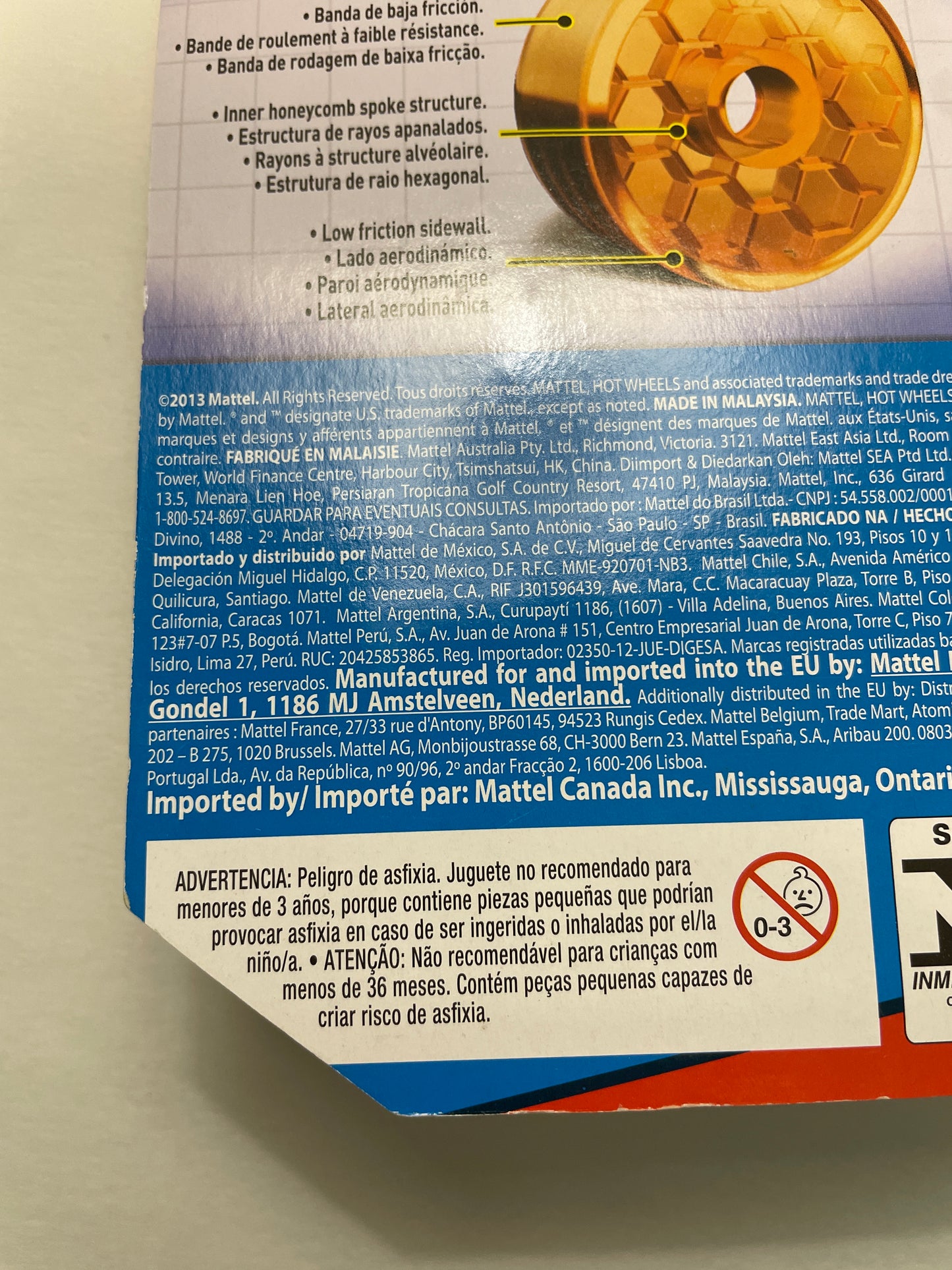 Hot Wheels 1/64 High Speed Wheels Track Stars Jet Threat 3.0 Yellow & Blue BDW21 - Damaged Box