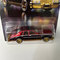 Hot Wheels 1/64 NFT Garage ‘82 Cadillac Seville (Limited to 3000 Units)