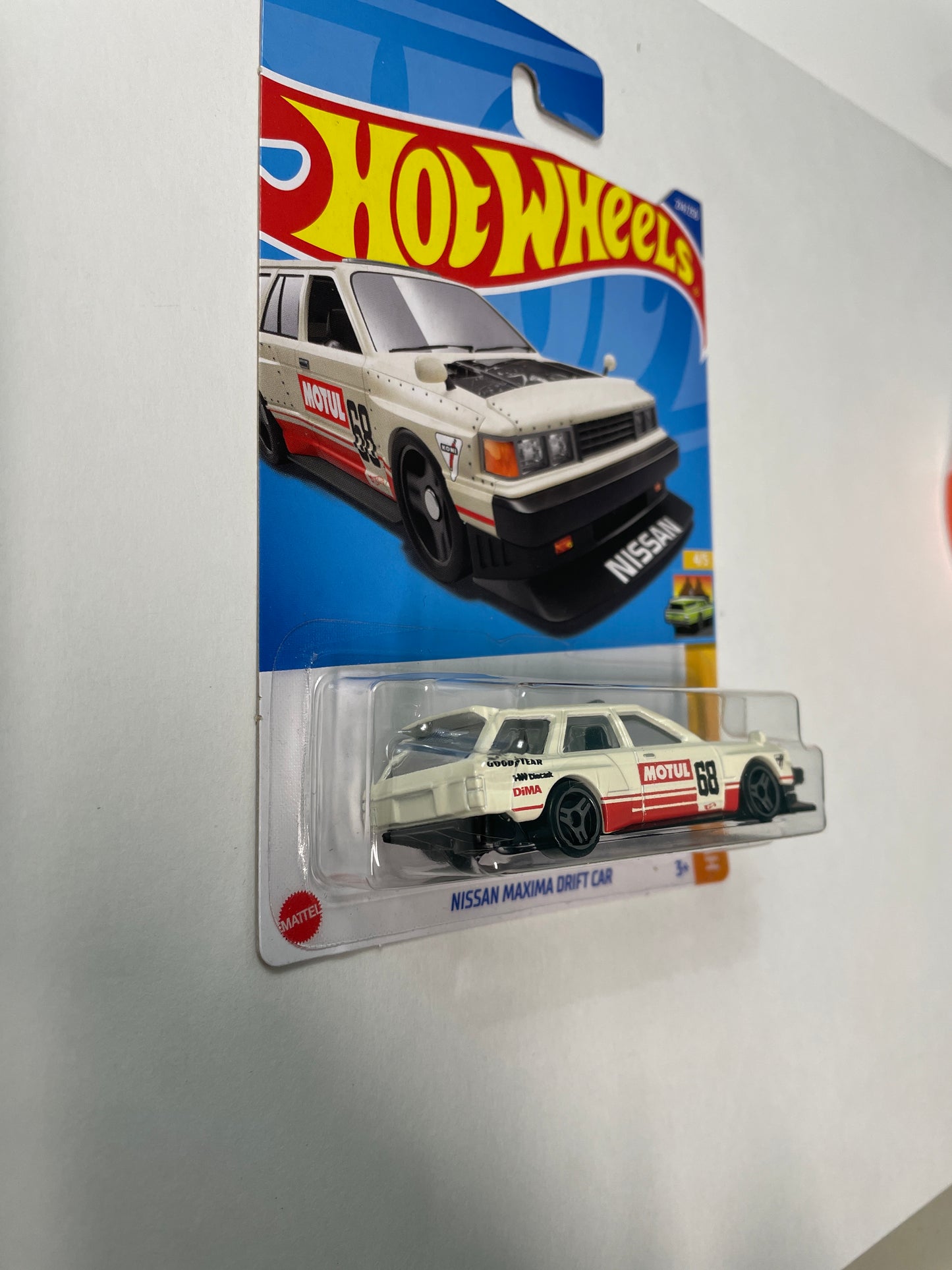 Hot Wheels 1/64 Nissan Maxima Drift Car Beige