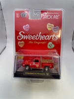 M2 Machines 1/64 Sweethearts Candies 1978 Dodge Adventurer 150 - Li’L Red Express Truck Red