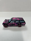 *Loose* Hot Wheels 1/64 Neon Speeders ‘71 Datsun 510 Wagon  Black & Pink