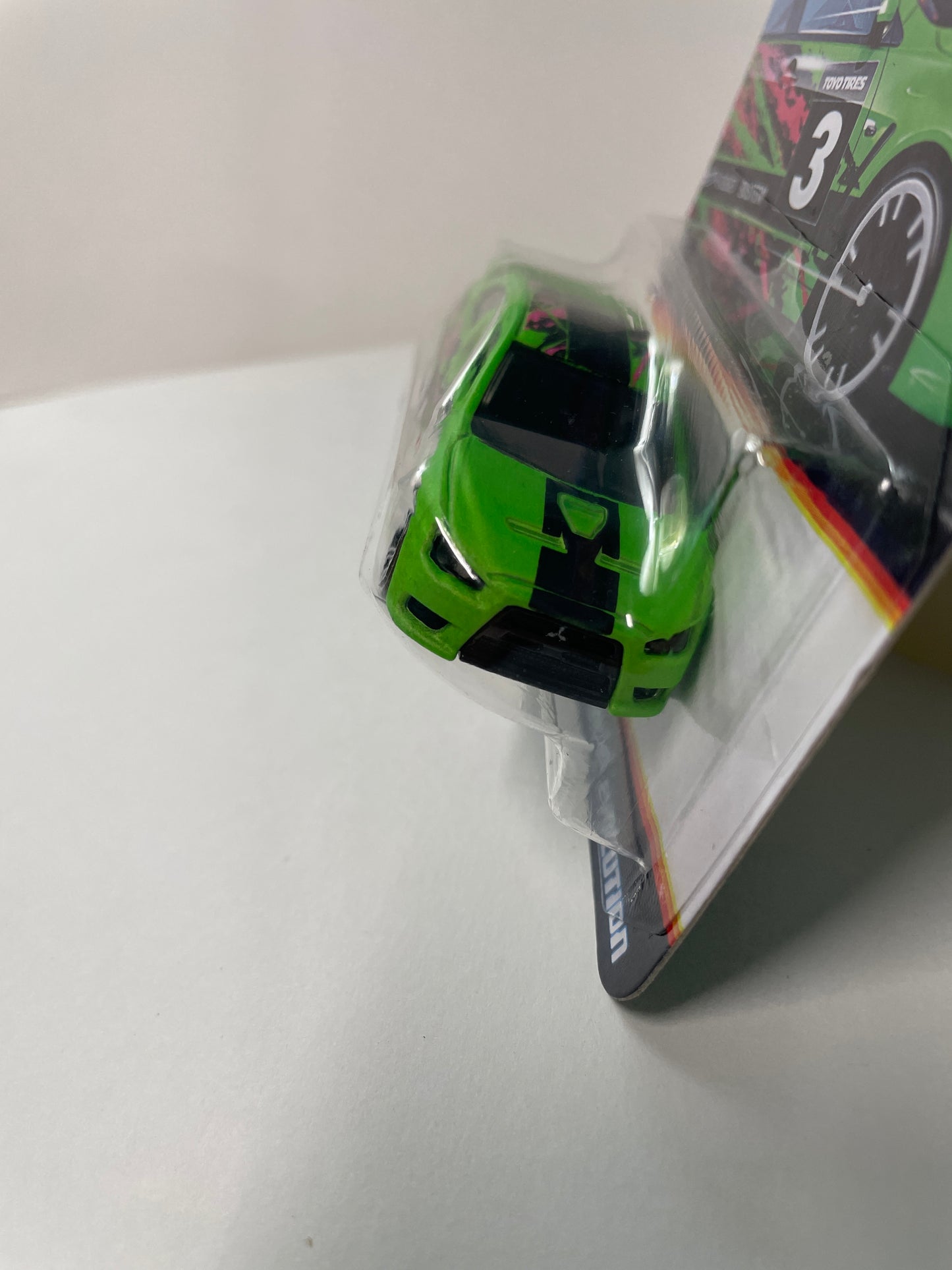 Hot Wheels 1/64 Neon Speeders 2008 Mitsubishi Lancer Evolution Green