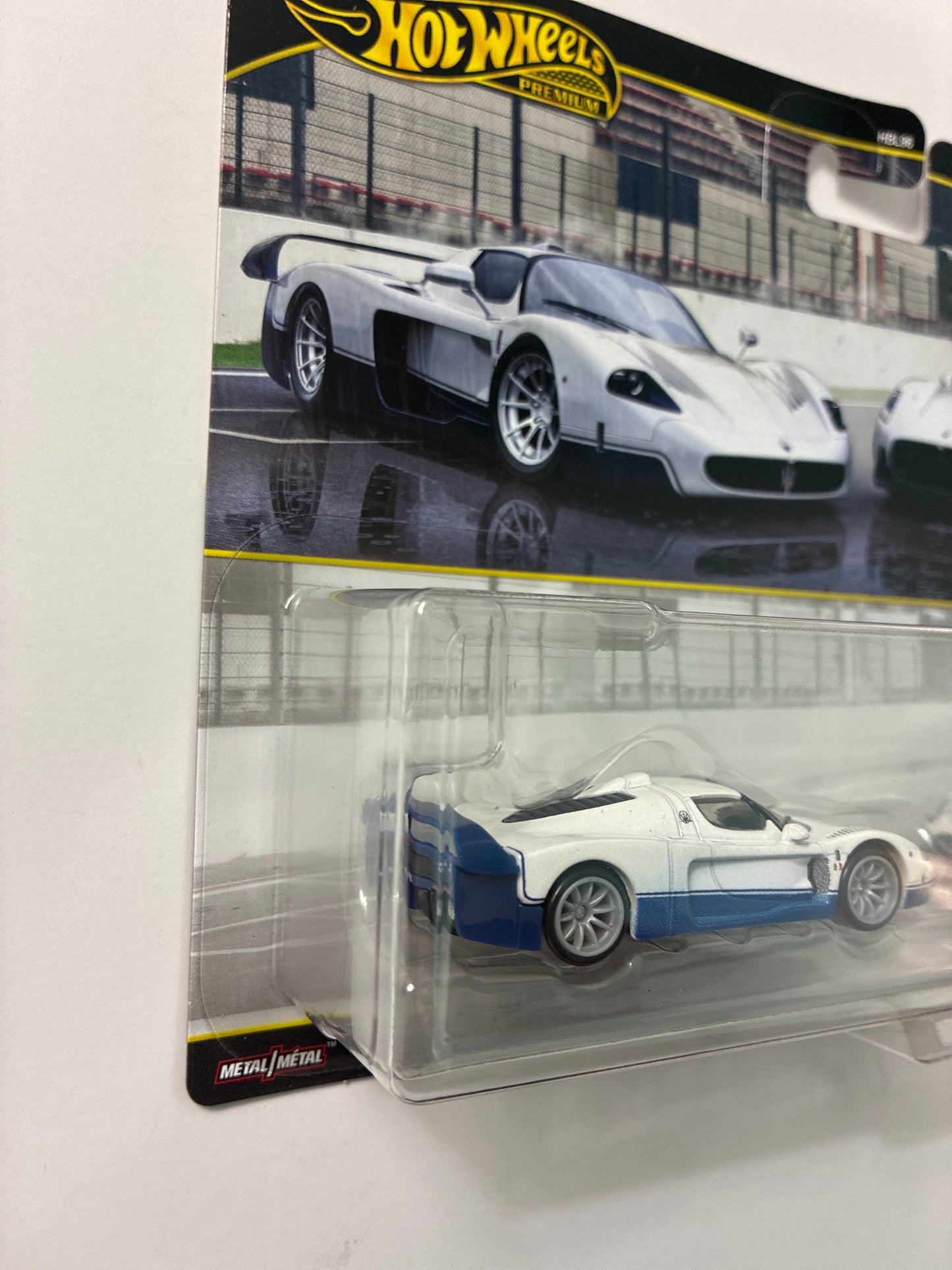 Hot Wheels 1/64 Car Culture Premium 2 Pack Maserati MC12 & Maserati MC20 - JHW55