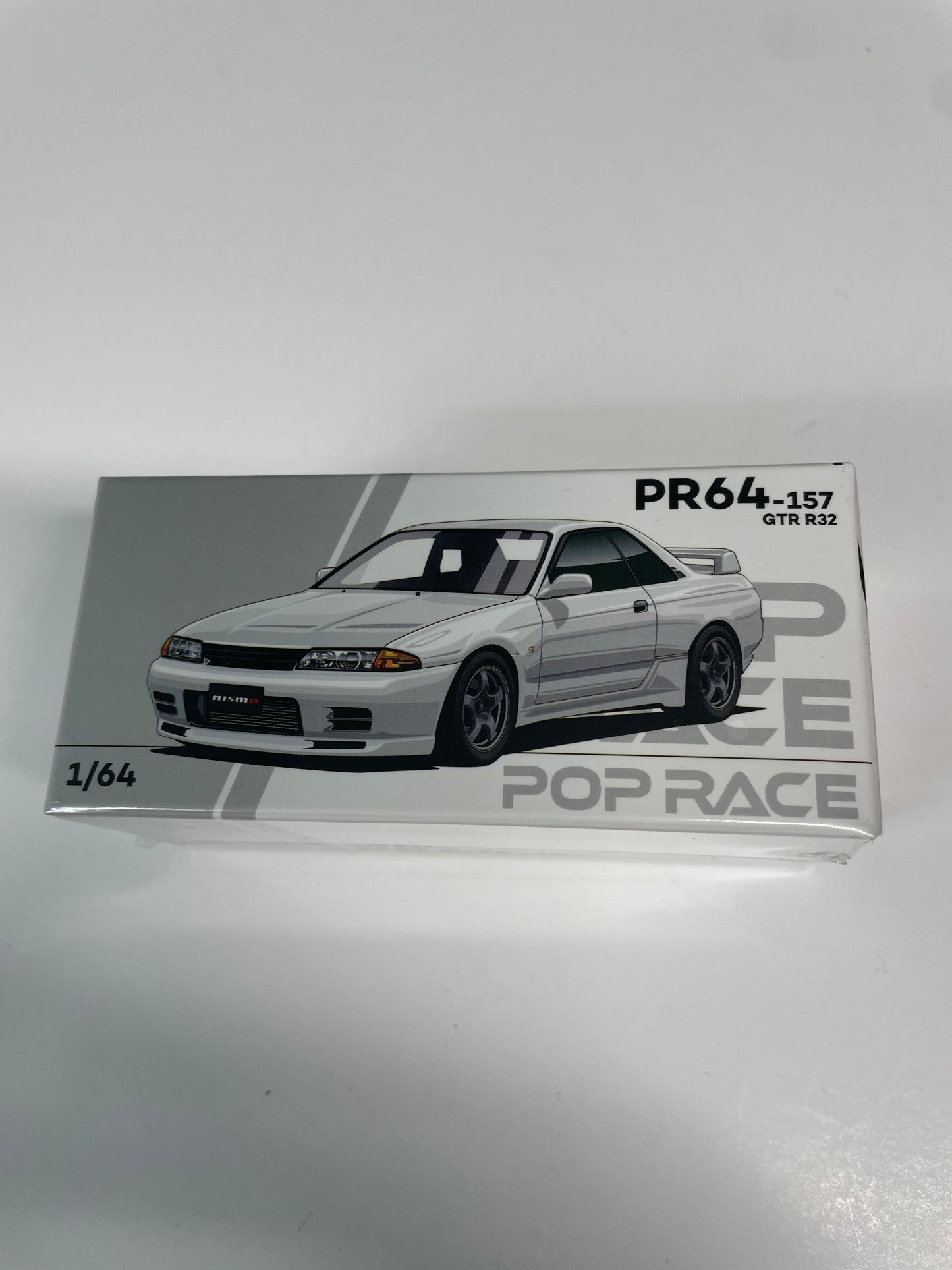 Pop Race 1/64 Nissan Skyline GTR R32 Crystal White - PR64-157