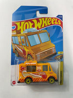 Hot Wheels 1/64 Treasure Hunt Quick Bite Orange - Damaged Card