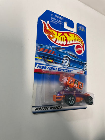 Hot Wheels 1/64 Slideout Orange - Damaged Box