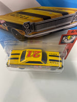 Hot Wheels 1/64 Treasure Hunt ‘65 Ford Galaxie Yellow - Damaged Card