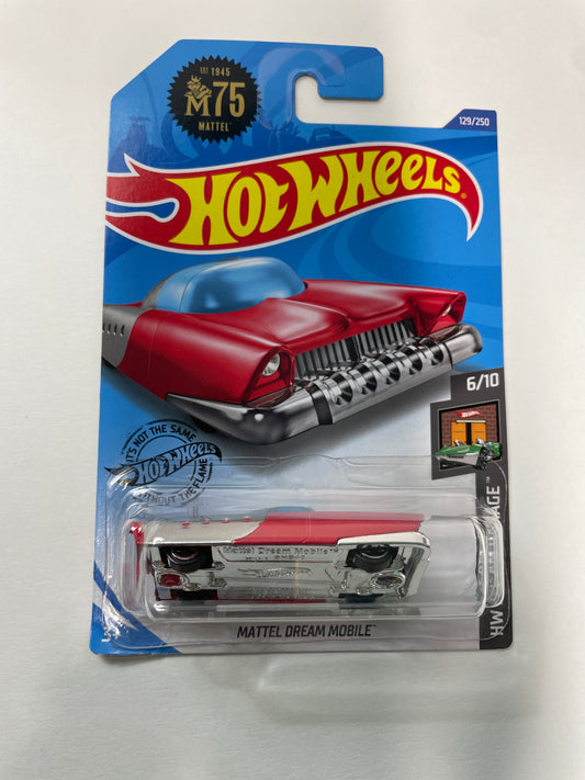 Hot Wheels 1/64 Mattel Dream Mobile ( Dream Garage) Red - Damaged Box