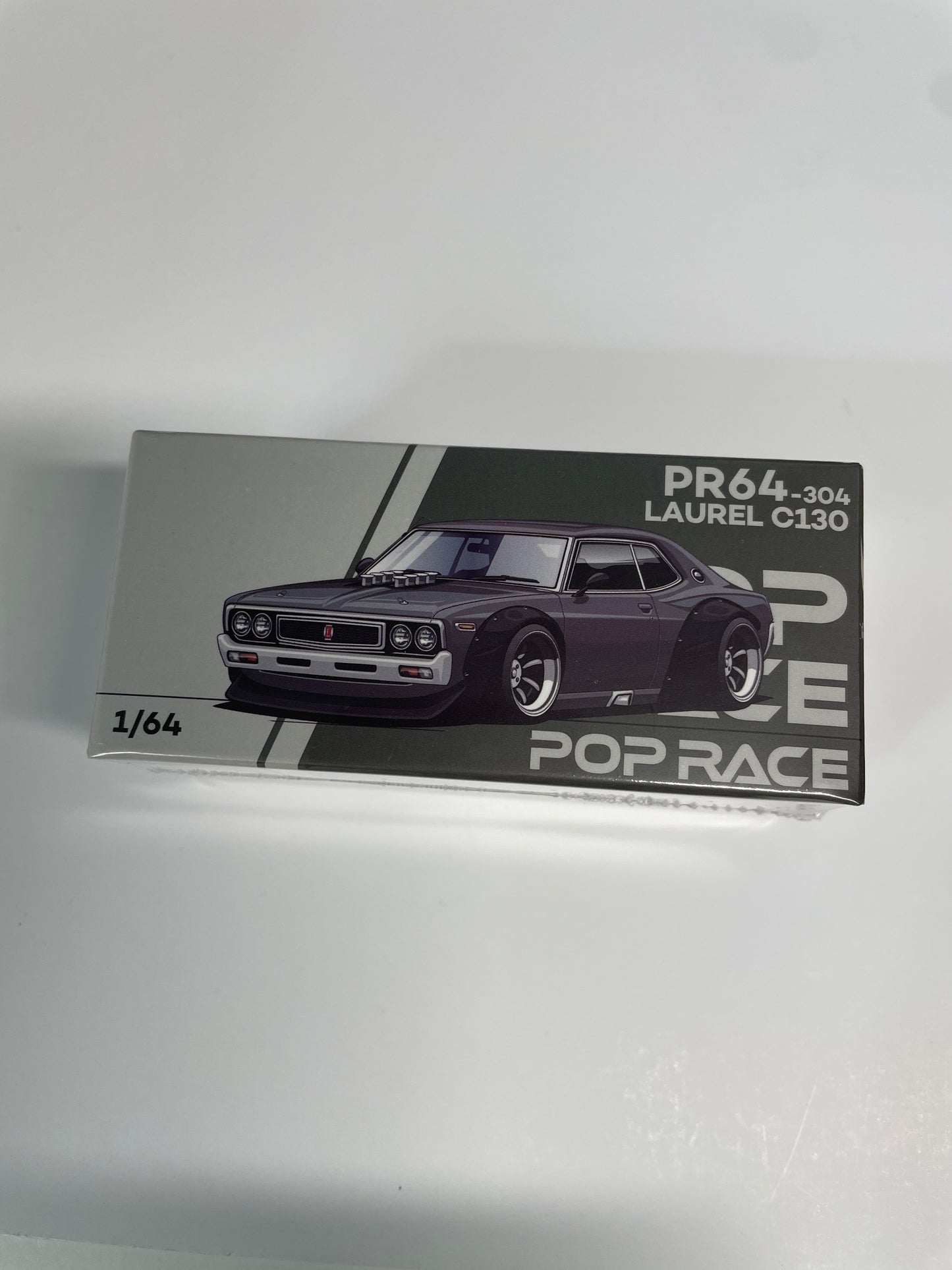 Pop Race 1/64 Laurel C130 Metallic Grey - PR64-0304