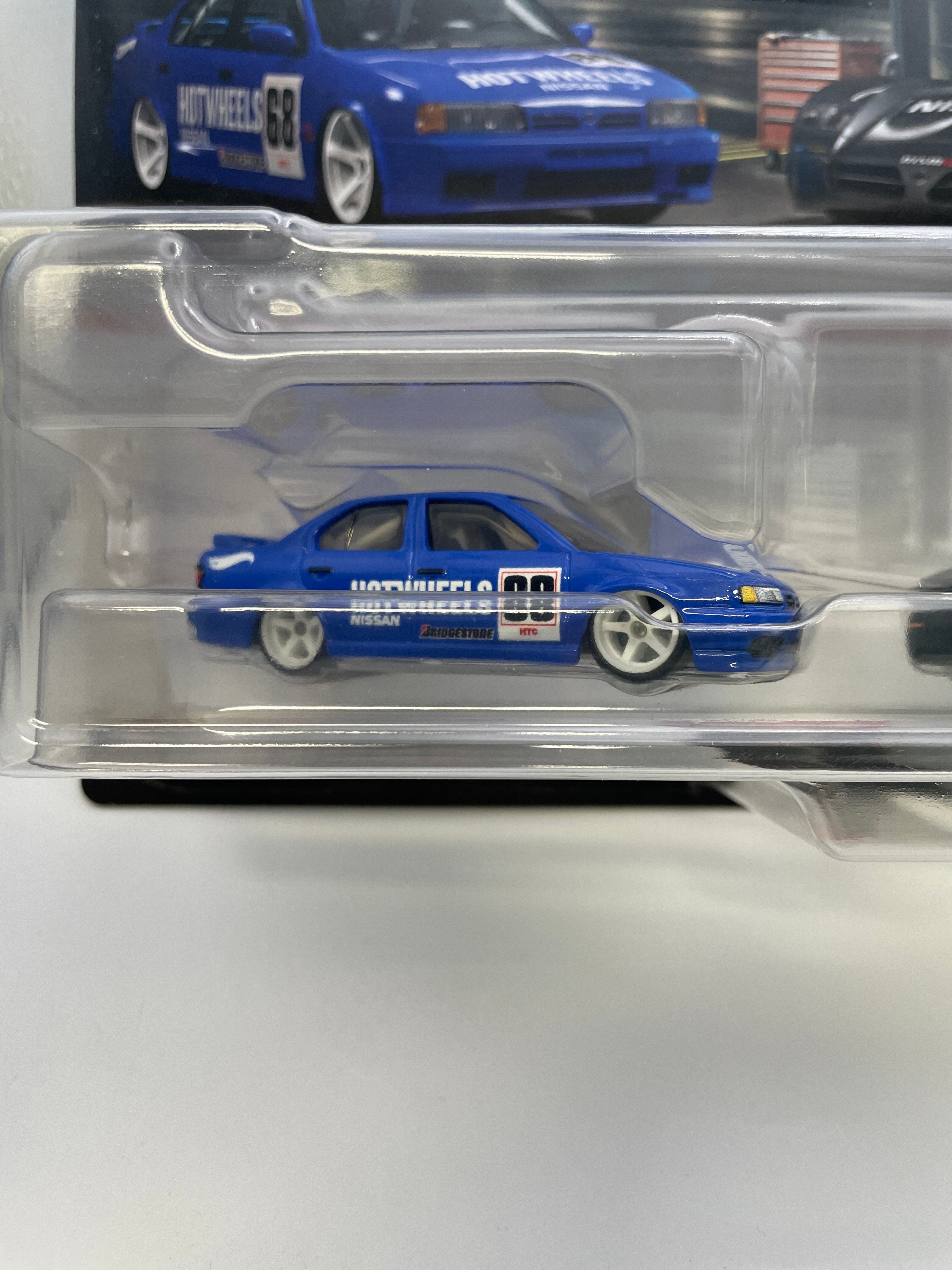 Hot Wheels 1/64 Car Culture Premium 2 Pack '94 Nissan Primera
