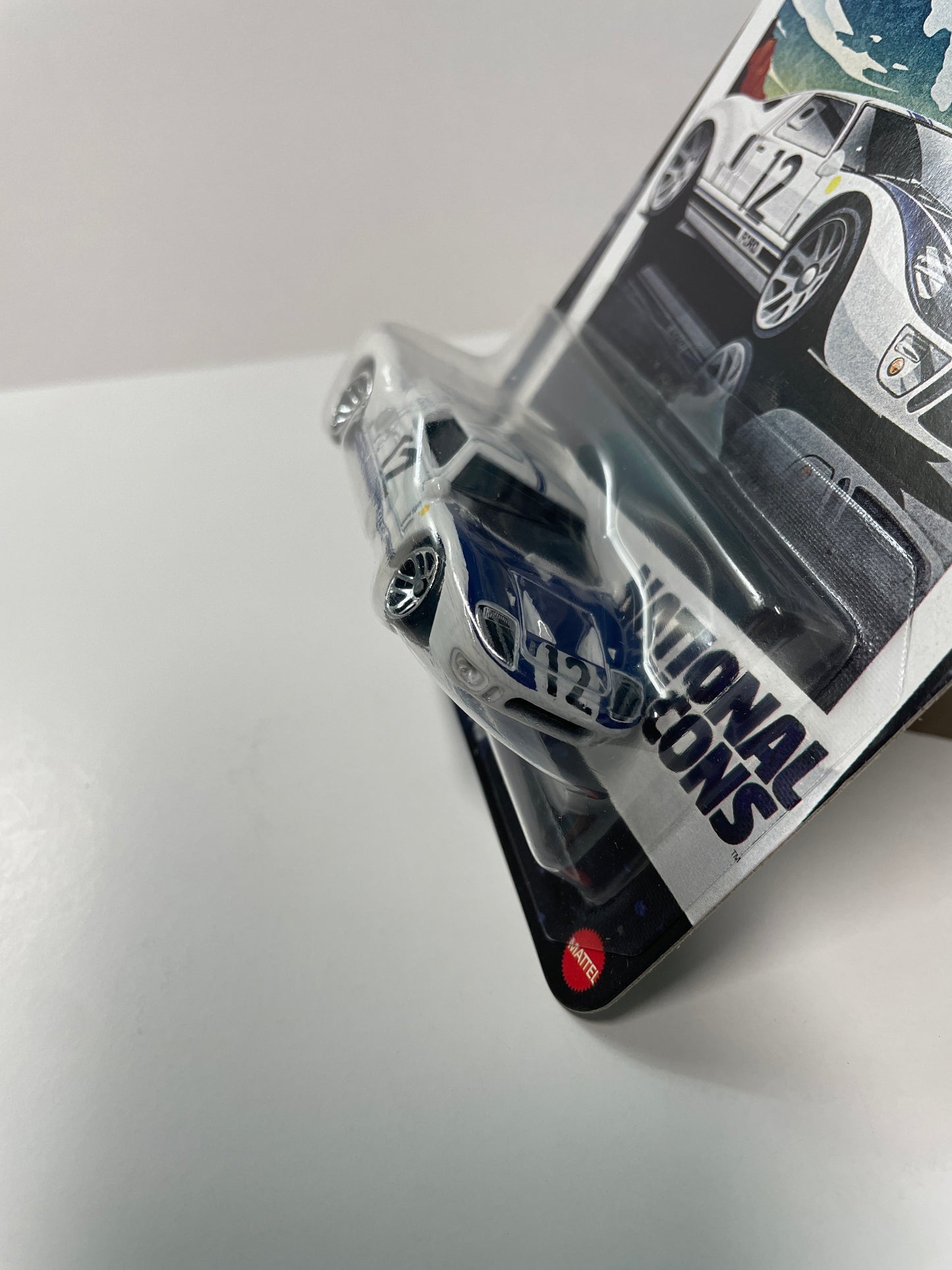 Hot Wheels 1/64 Silver Series National Icons Ford GT40 White