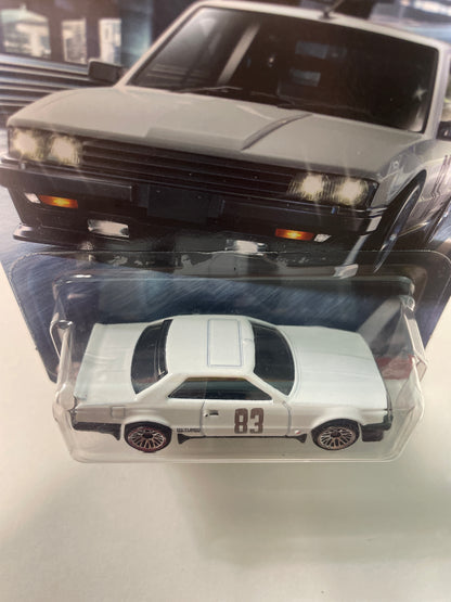 Hot Wheels 1/64 Nissan Skyline 2000 Turbo RS KDR30 White - Damaged Box