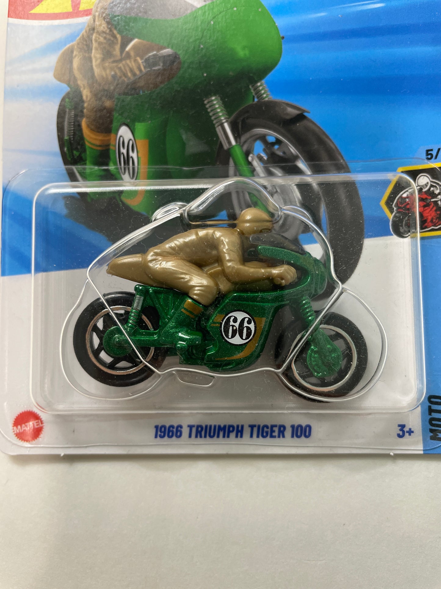 Hot Wheels 1/64 Treasure Hunt 1966 Triumph Tiger 100 Green - Damaged Box