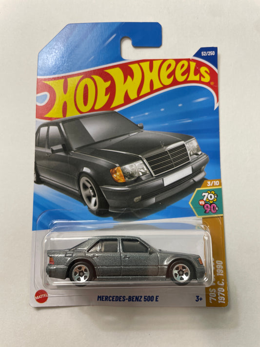 Hot Wheels 1/64 Mercedes-Benz 500 e Dark Grey - Damaged Box