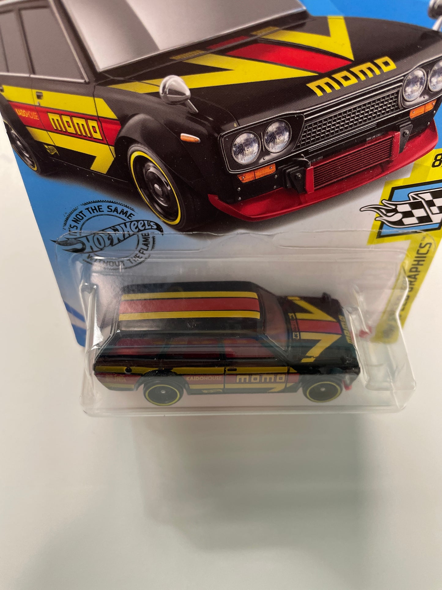 Hot Wheels 1/64 Datsun Bluebird Wagon 510 Momo Black