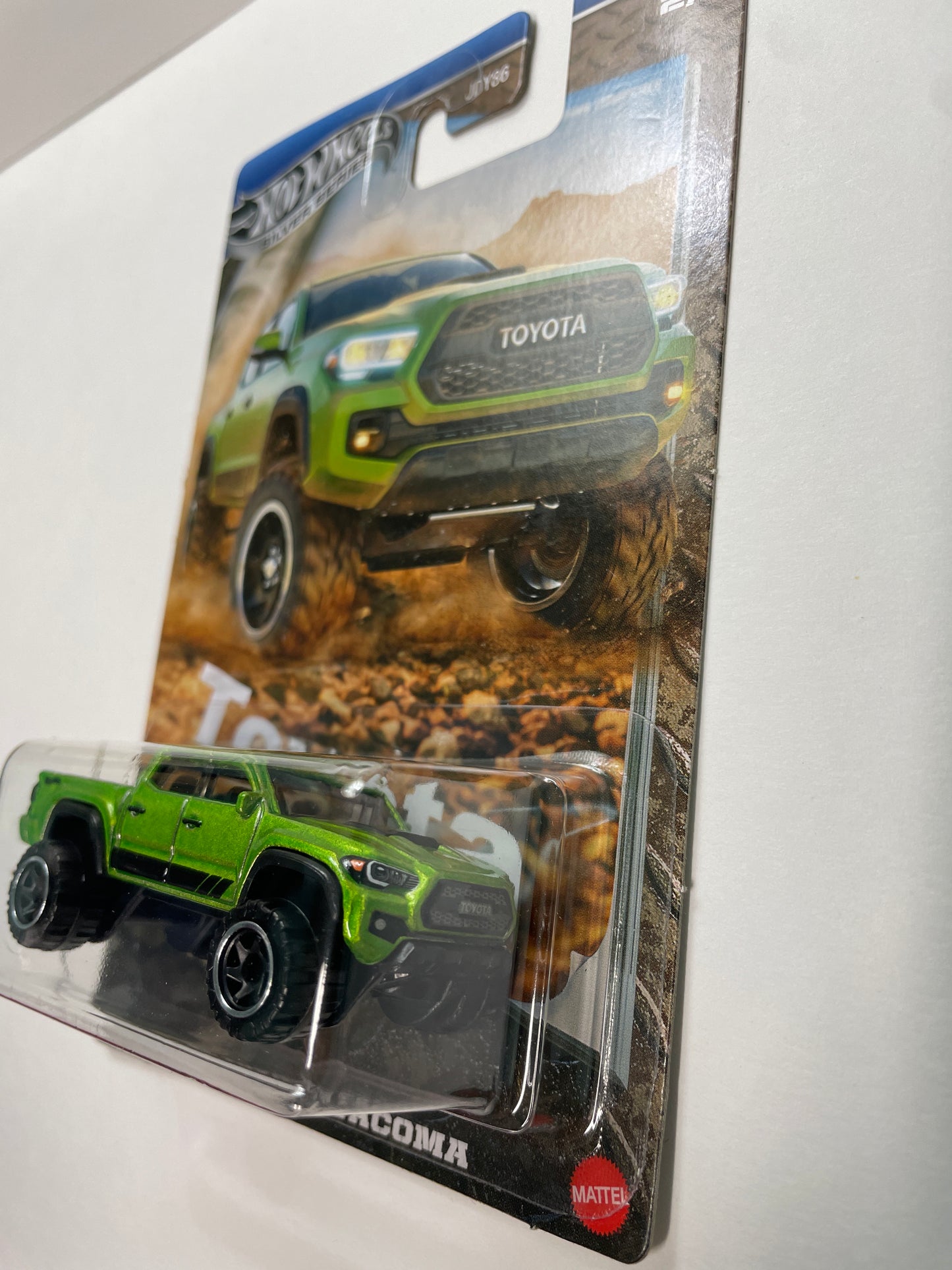 Hot Wheels 1/64 Toyota Silver Series '20 Toyota Tacoma Green - JCB72