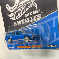 Hot Wheels 1/64 50th Favorites ‘71 Datsun Bluebird 510 Wagon Blue