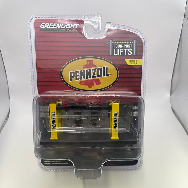 Greenlight 1/64 Four-Post Lifts Series 3 Pennzoil Yellow & Black - Damaged Box