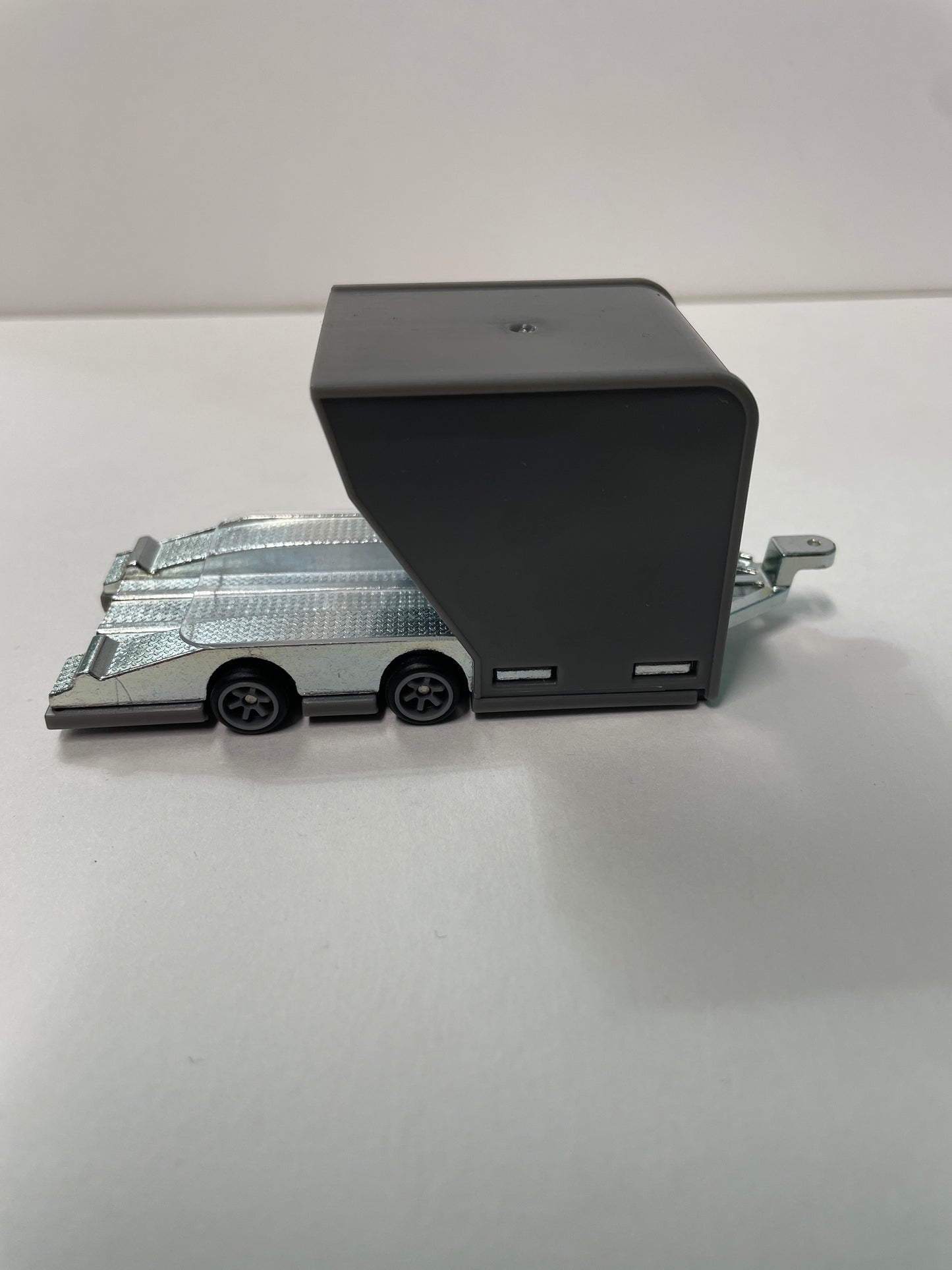 *Loose* Hot Wheels 1/64 Premium Car Culture Team Transport ‘18 Toyota 4Runner w/ Open Trailer