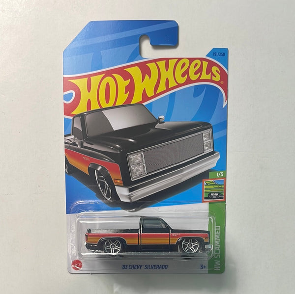 Hot Wheels 1/64 ‘83 Chevy Silverado Black