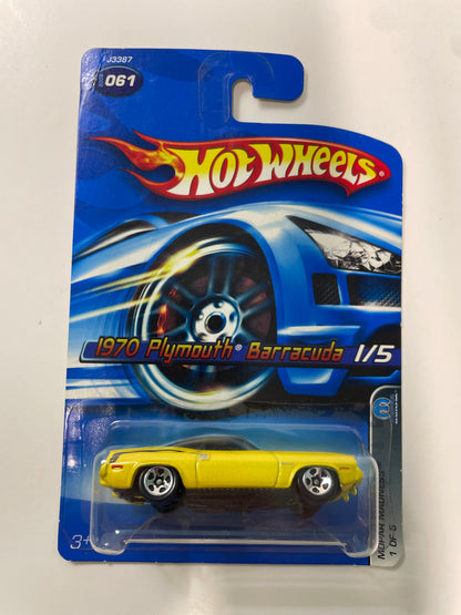 Hot Wheels 1/64 1970 Plymouth Barracuda Yellow - Damaged Box