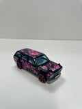 *Loose* Hot Wheels 1/64 Neon Speeders ‘71 Datsun 510 Wagon  Black & Pink