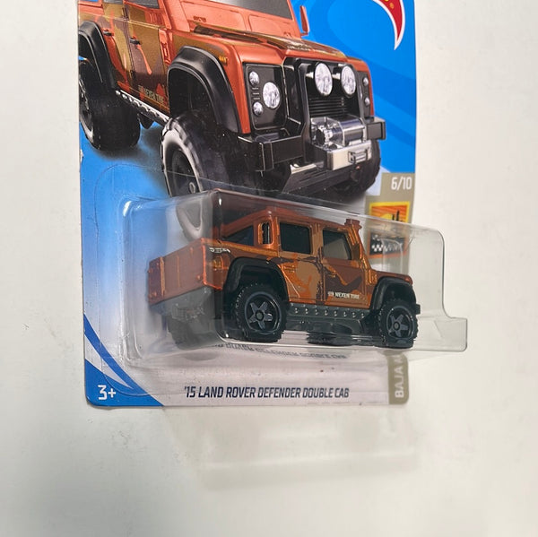 Hot Wheels 1/64 '15 Land Rover Defender Double Cab Orange - Damaged Ca –  Flipn Diecast