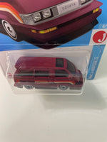 Hot Wheels 1/64 1986 Toyota Van Red