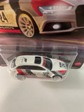 Hot Wheels 1/64 Pop Culture Forza ‘17 Audi RS 6 Avant White - Damaged Card