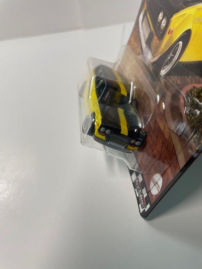 Hot Wheels 1/64 Boulevard Mix B Datsun 510 Wagon Yellow