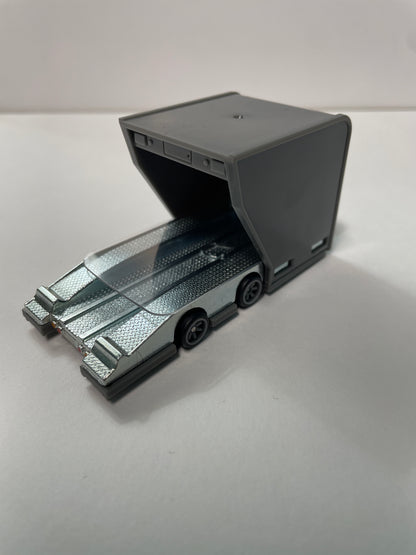 *Loose* Hot Wheels 1/64 Premium Car Culture Team Transport ‘18 Toyota 4Runner w/ Open Trailer