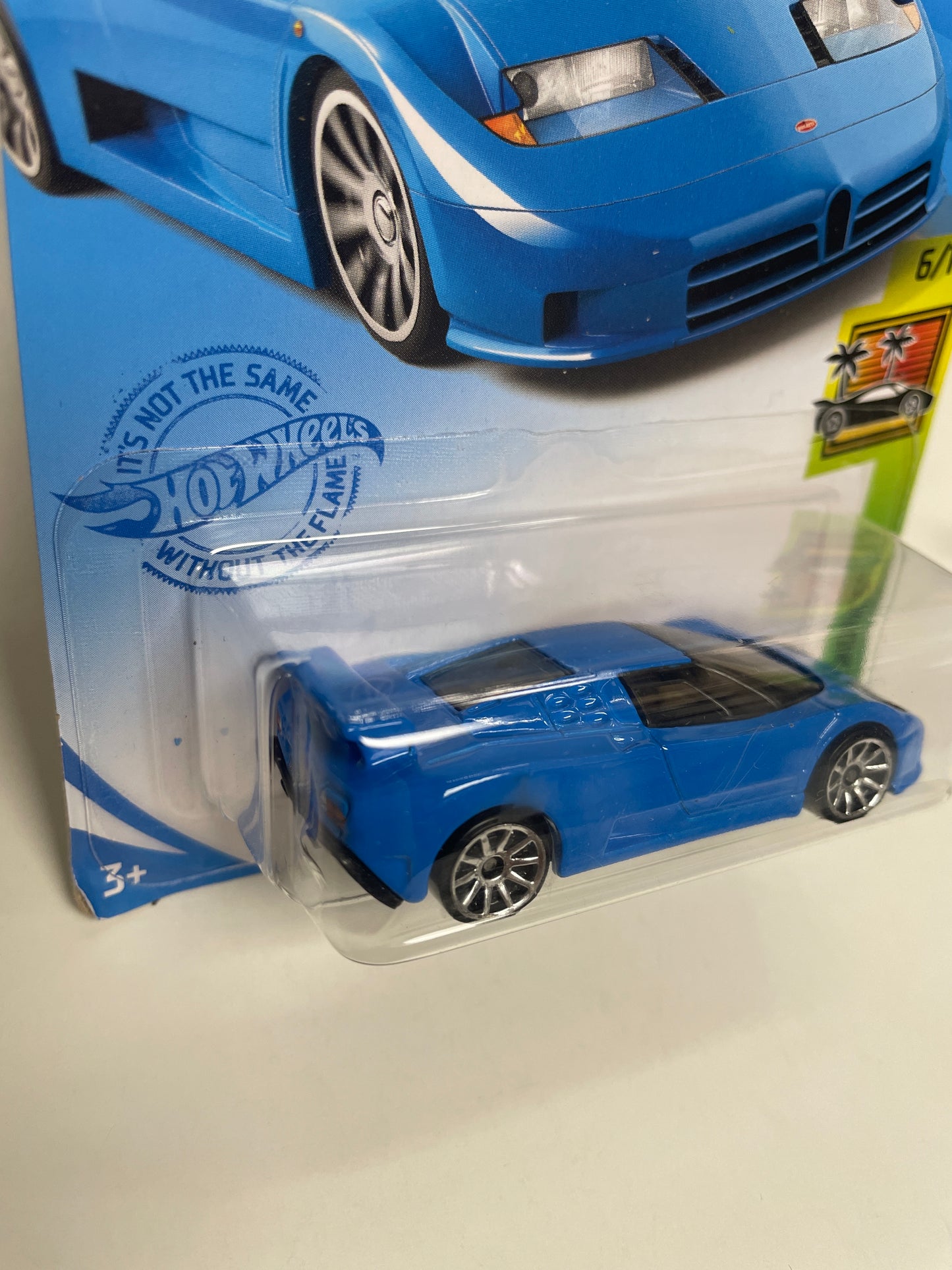 Hot Wheels 1/64 ‘94 Bugatti EB110 SS Blue - Damaged Card