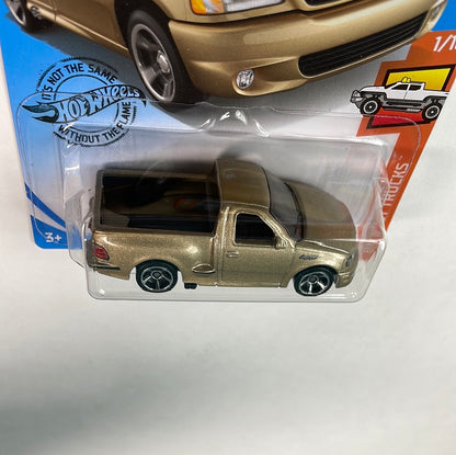 Hot Wheels 1/64 ‘99 Ford F-150 SVT Lightning Gold