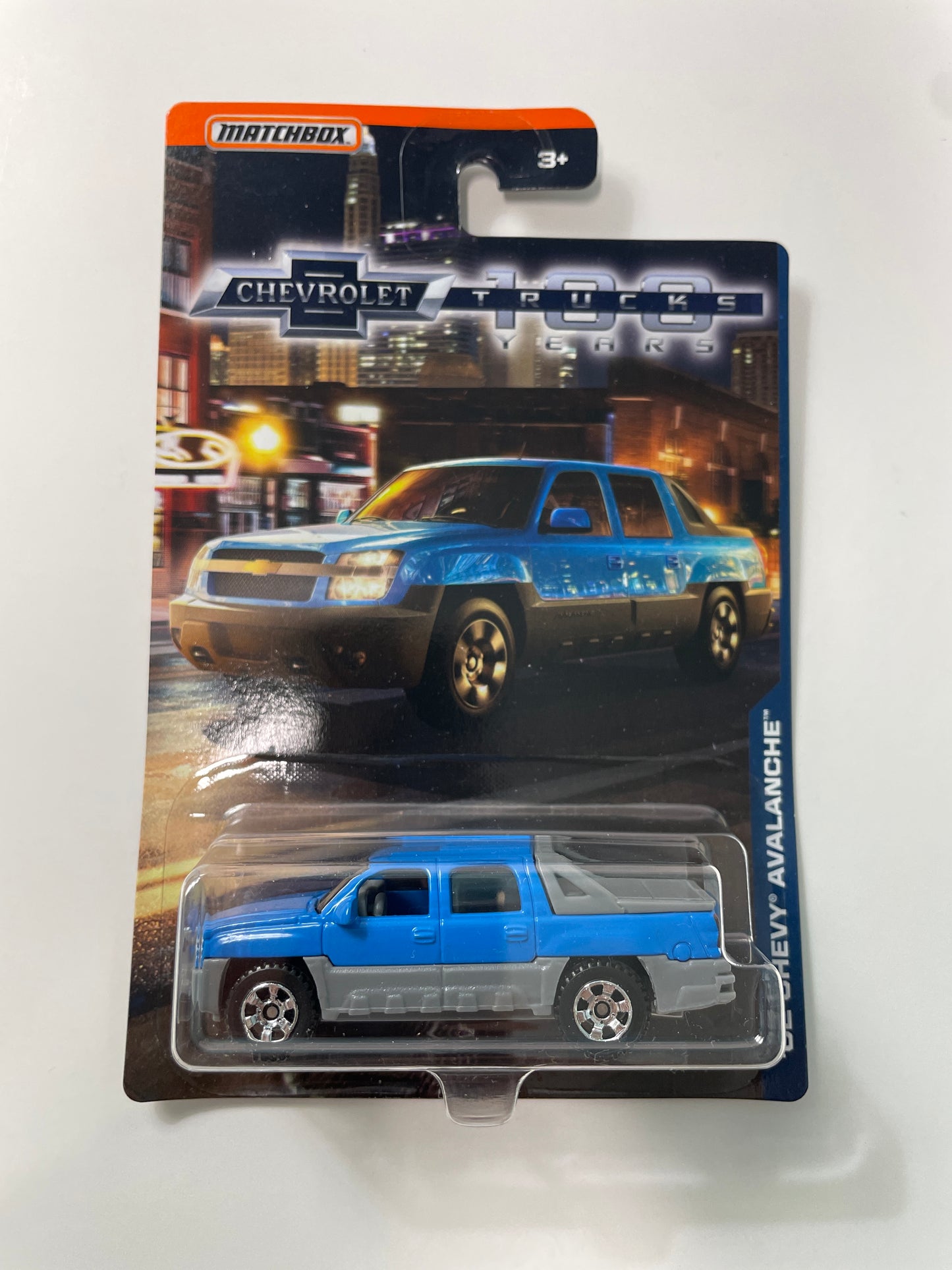 Matchbox 1/64 Chevrolet Trucks ‘02 Chevy Avalanche Blue & Grey