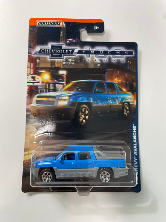 Matchbox 1/64 Chevrolet Trucks ‘02 Chevy Avalanche Blue & Grey