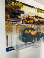 Hot Wheels 1/64 Car Culture Team Transport G Case Toyota FJ Cruiser w/ Horizon Hauler Orange & Black
