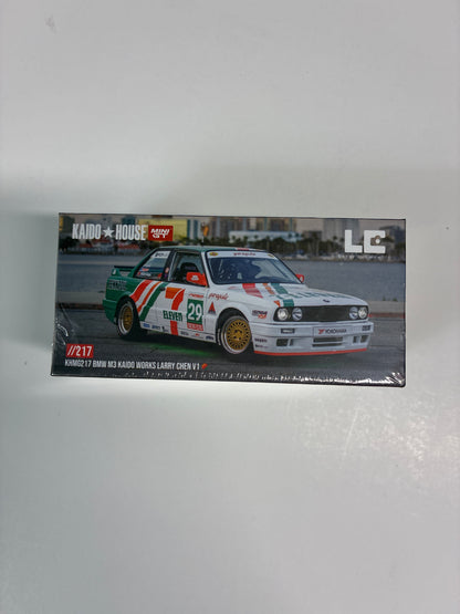 Mini GT x Kaido House 1/64 BMW M3 KAIDO WORKS LARRY CHEN V1 White & Green - KHMG217 - Damaged Box