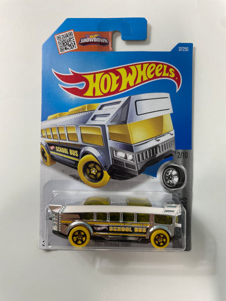 Hot Wheels 1/64 HW High School Bus Chrome - Damaged Card
